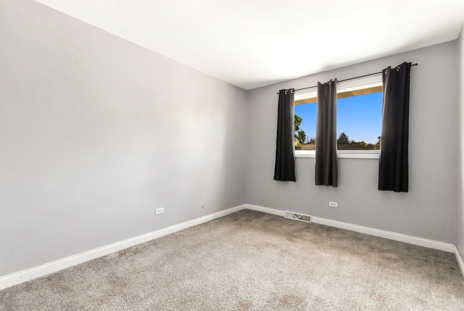 6606 102nd Place Property Photo 12