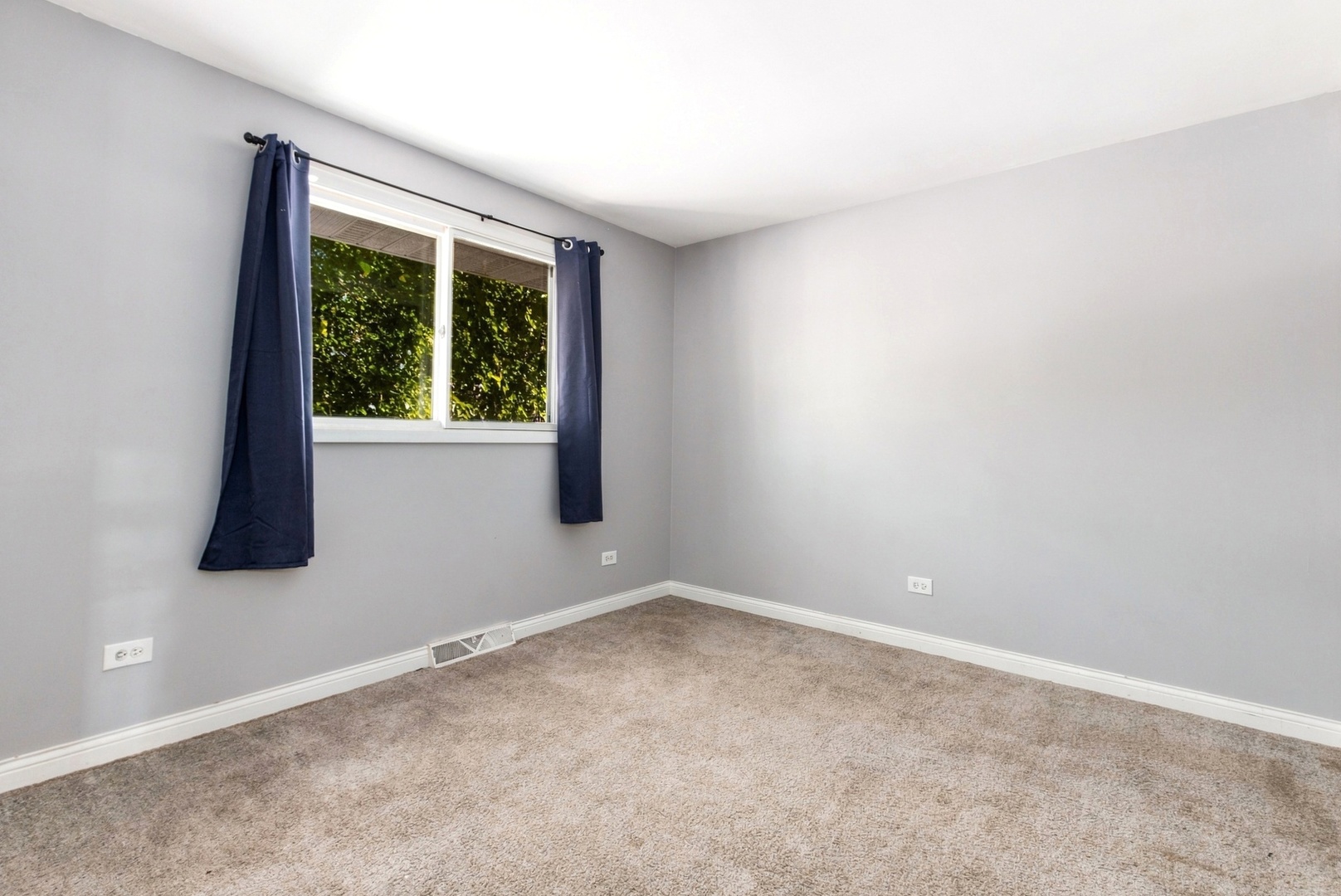 6606 102nd Place Property Photo 15