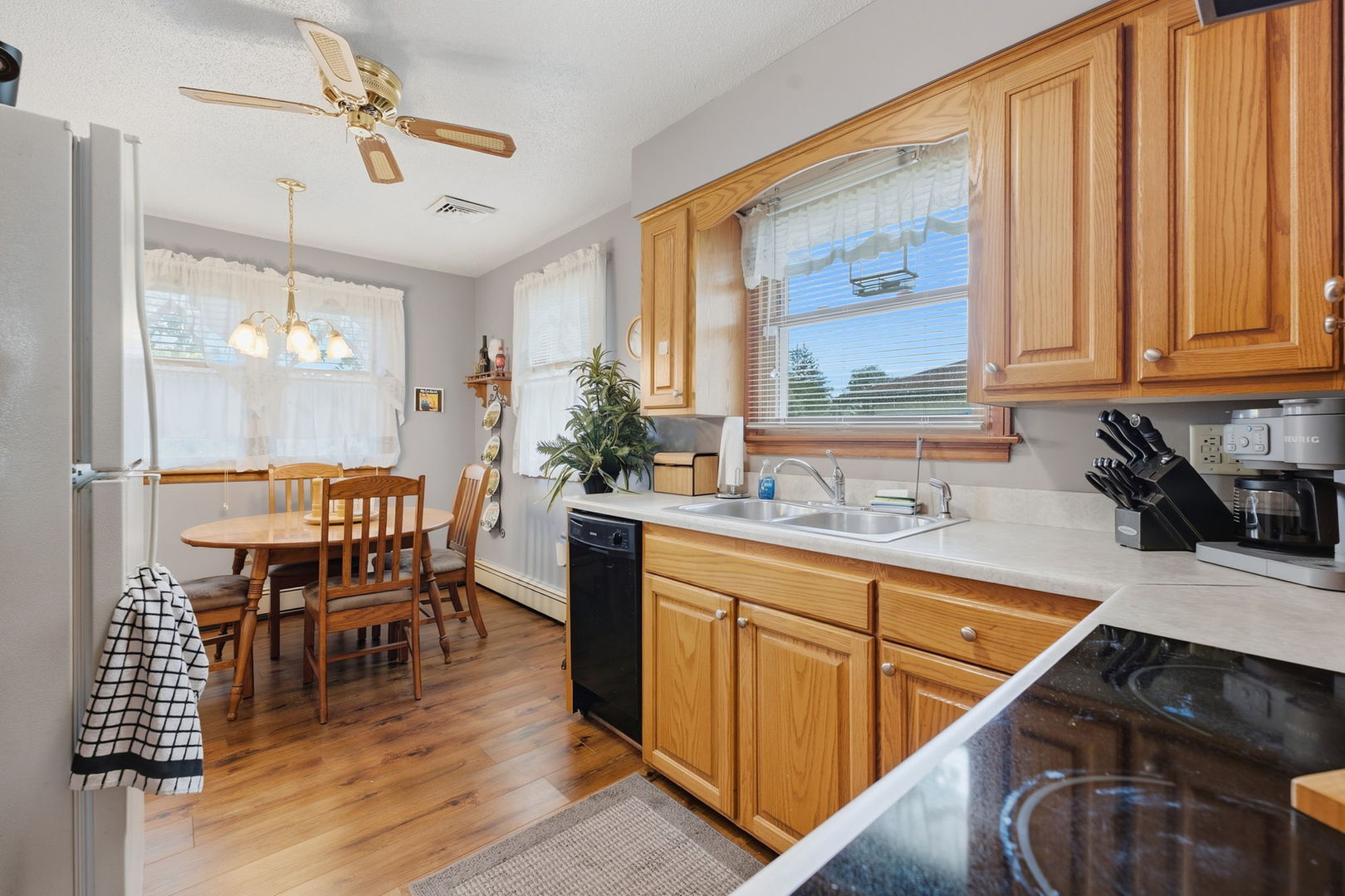 1121 3rd Avenue Property Photo 8