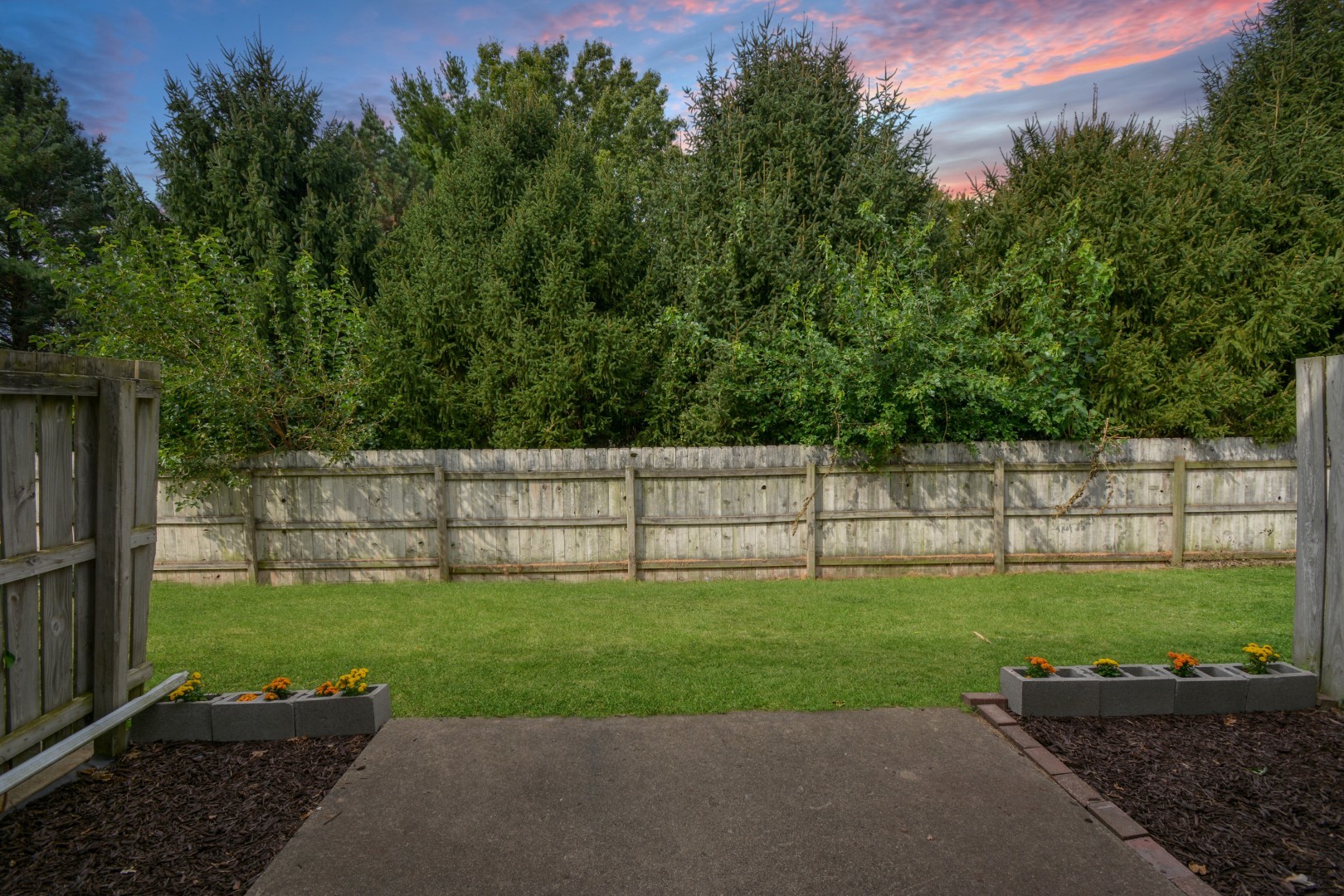 1560 Hunt Drive D Property Photo 3