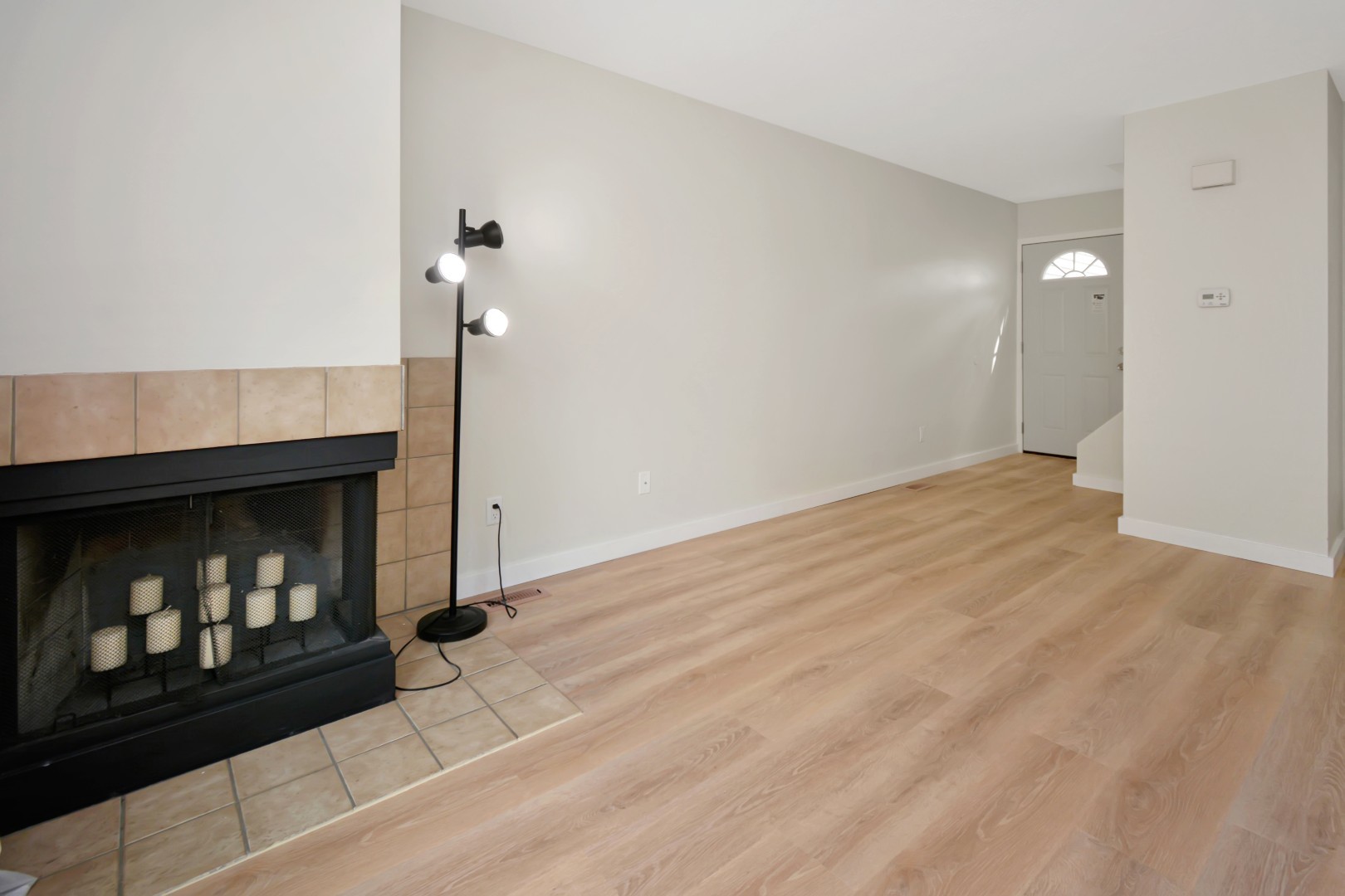 1560 Hunt Drive D Property Photo 4