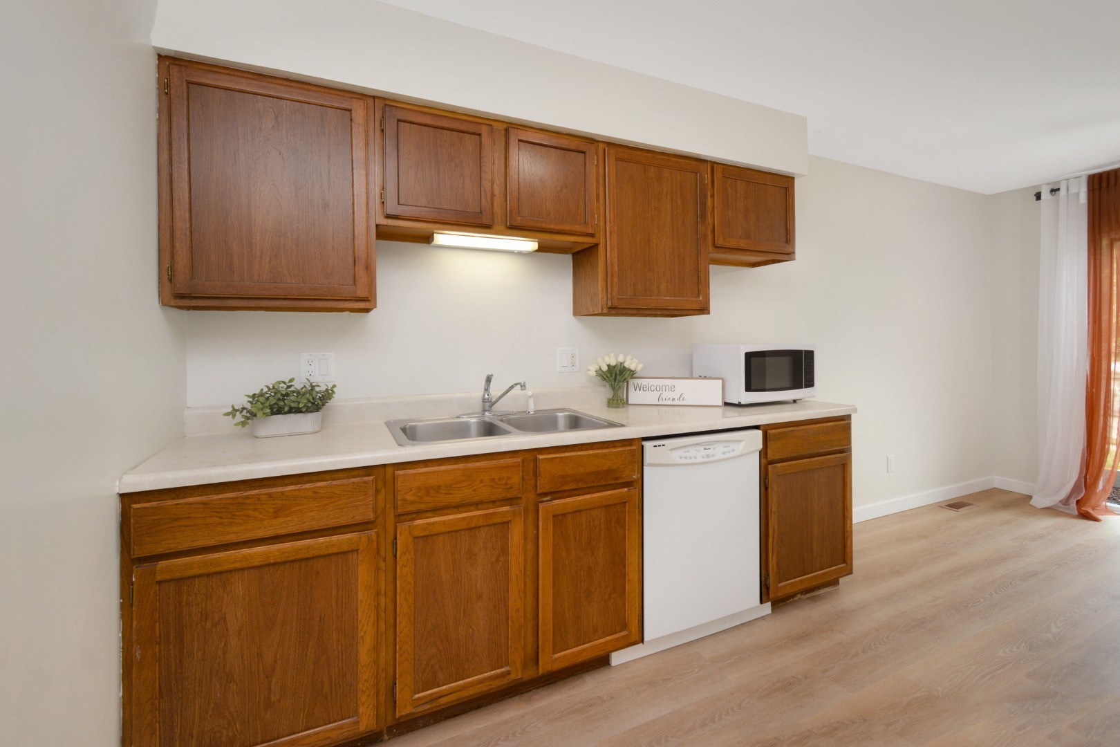 1560 Hunt Drive D Property Photo 12