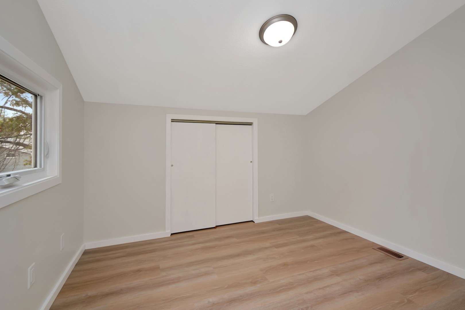 1560 Hunt Drive D Property Photo 30