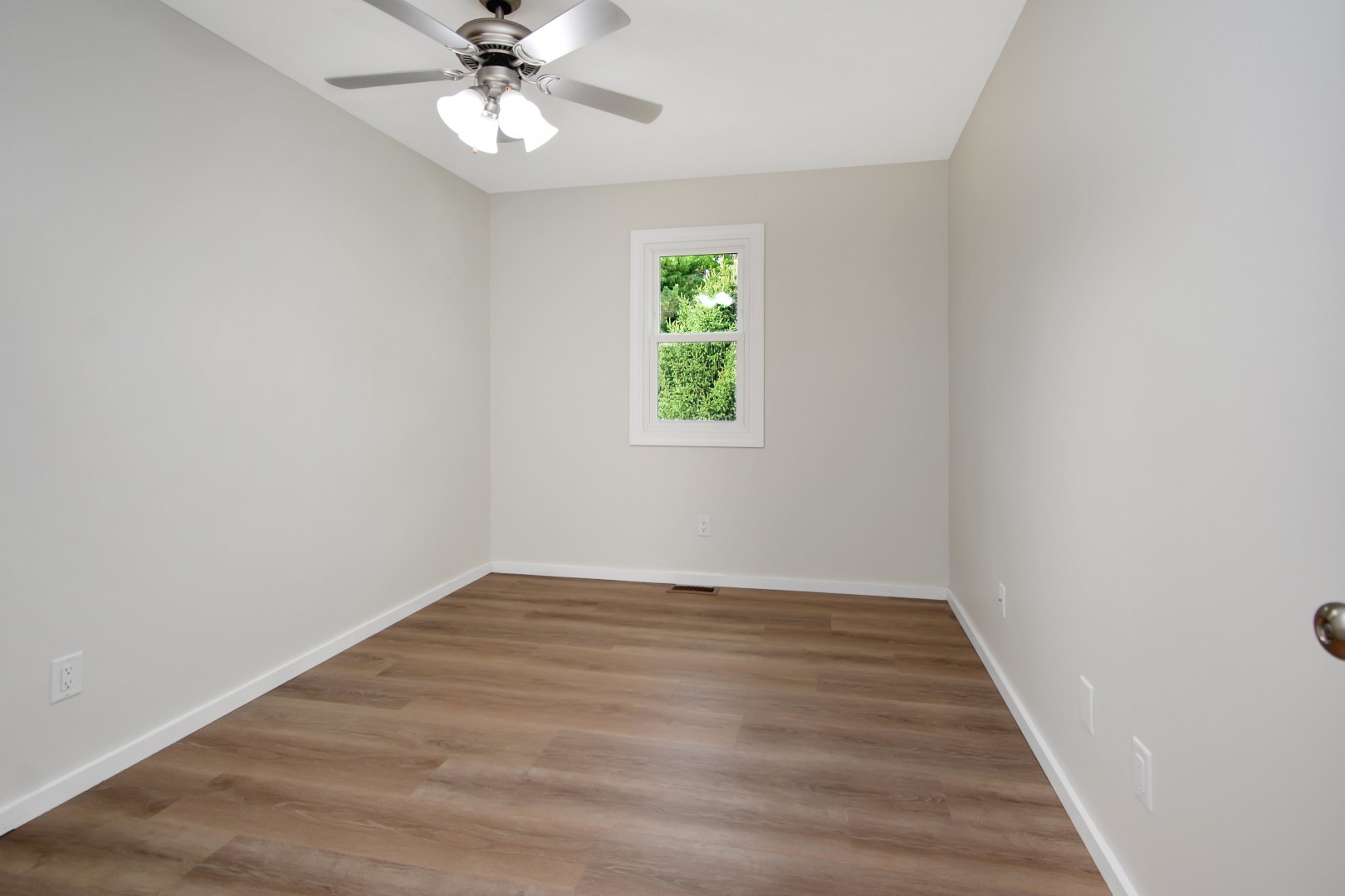 1560 Hunt Drive D Property Photo 32