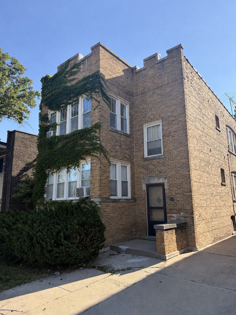1029 N Harlem Avenue 2 Property Photo 1