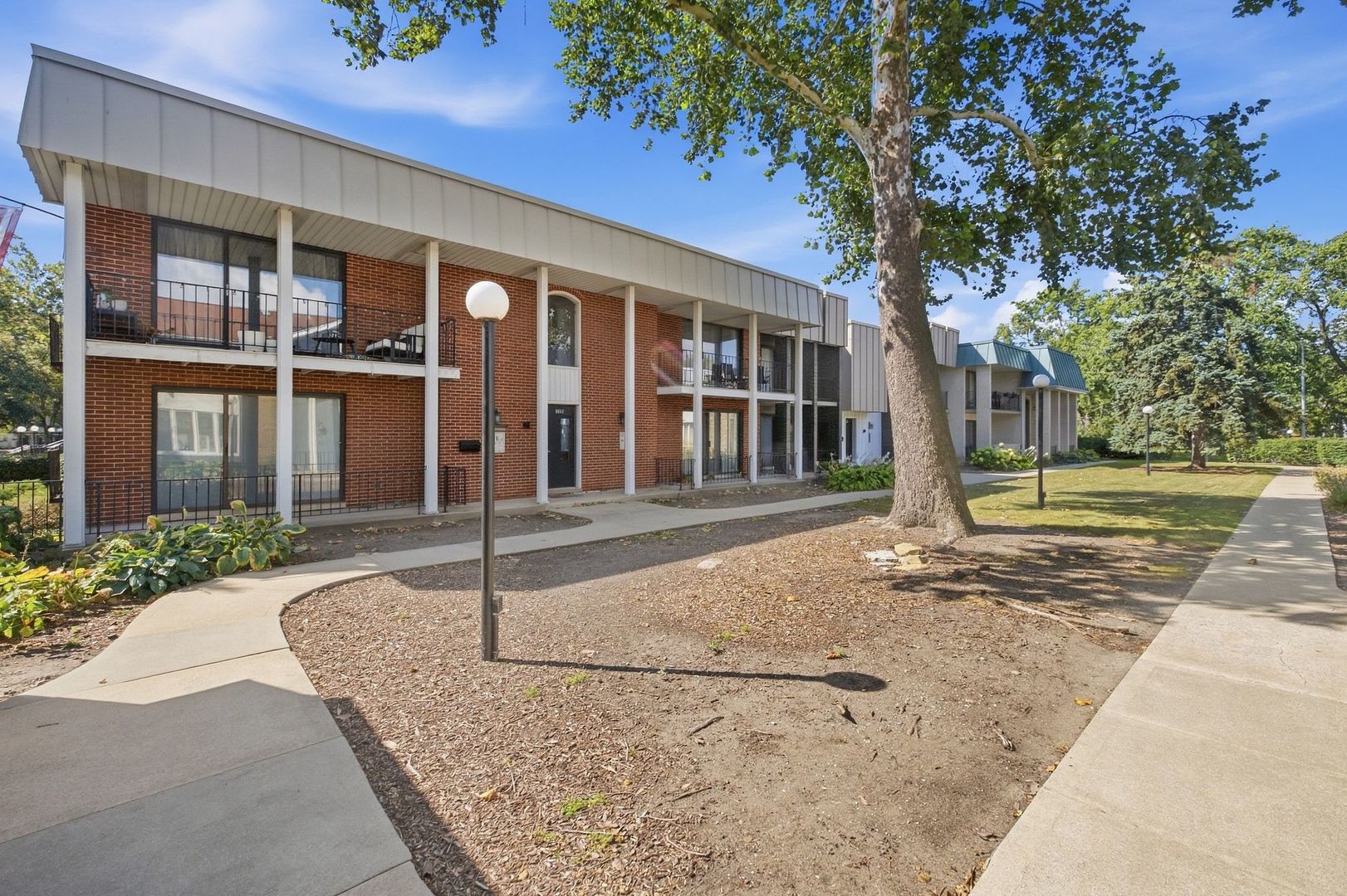 9812 S Karlov Avenue 4d Property Photo 2