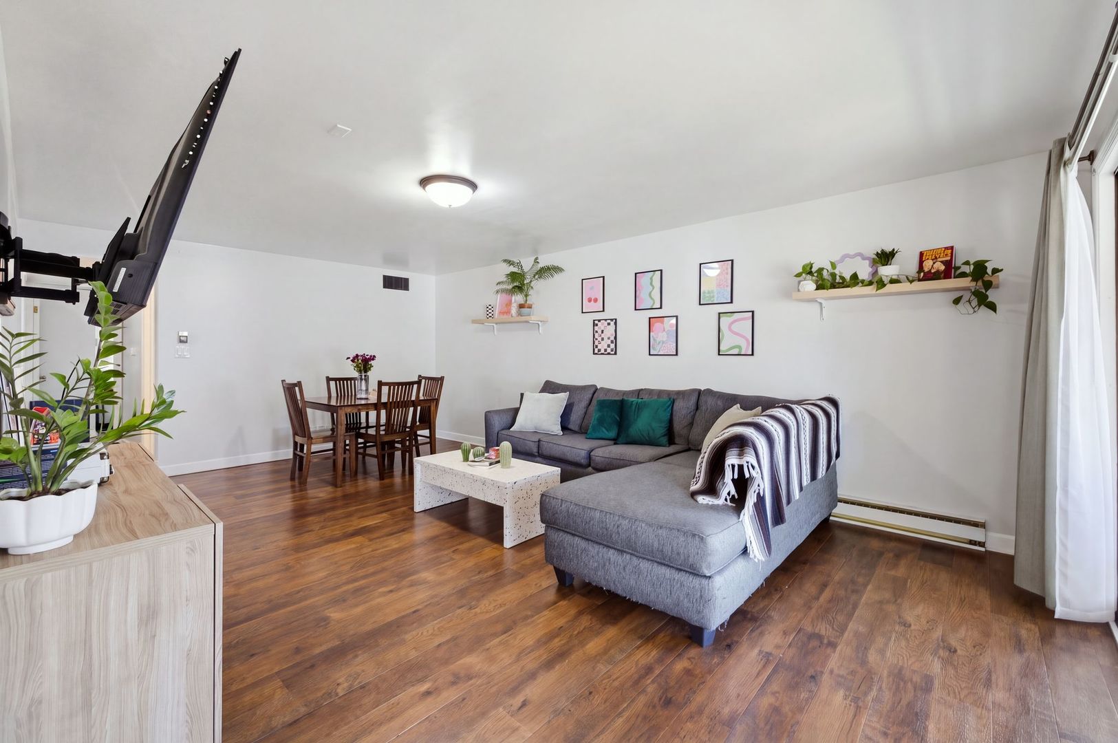 9812 S Karlov Avenue 4d Property Photo 8