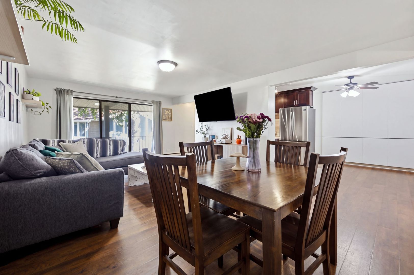 9812 S Karlov Avenue 4d Property Photo 9