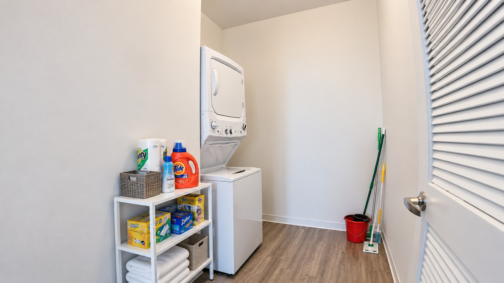 637 N Wells Street 3714 Property Photo 14