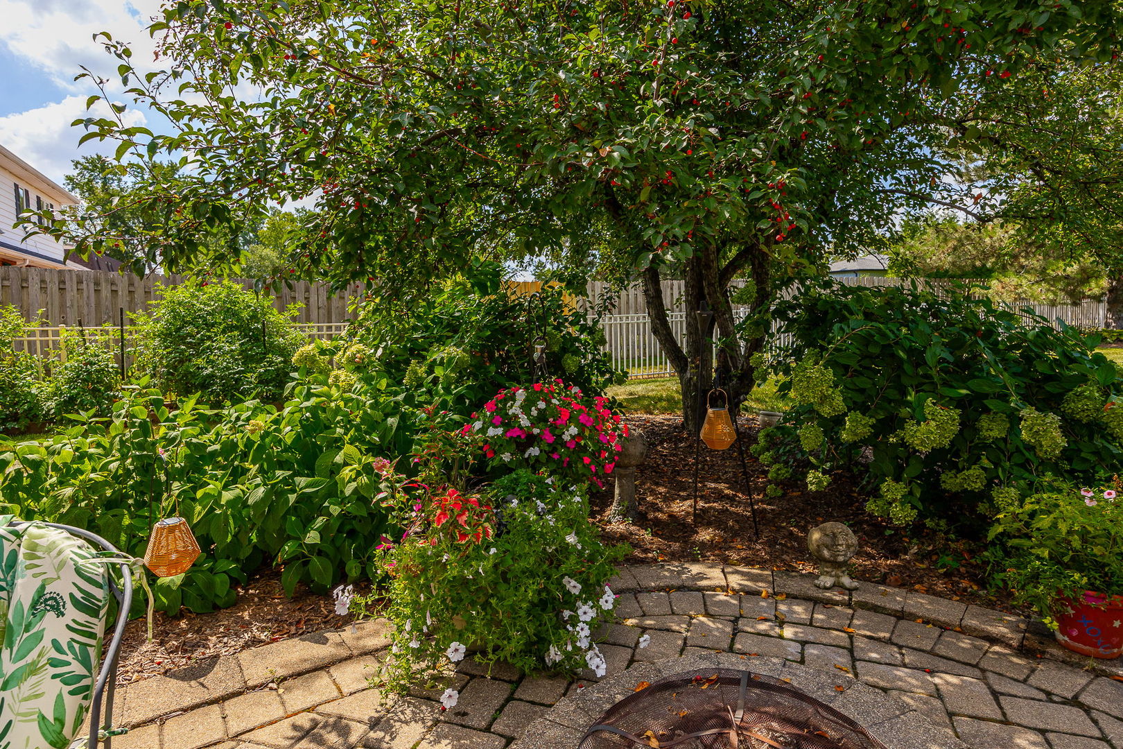 12110 Pine Avenue Property Photo 17