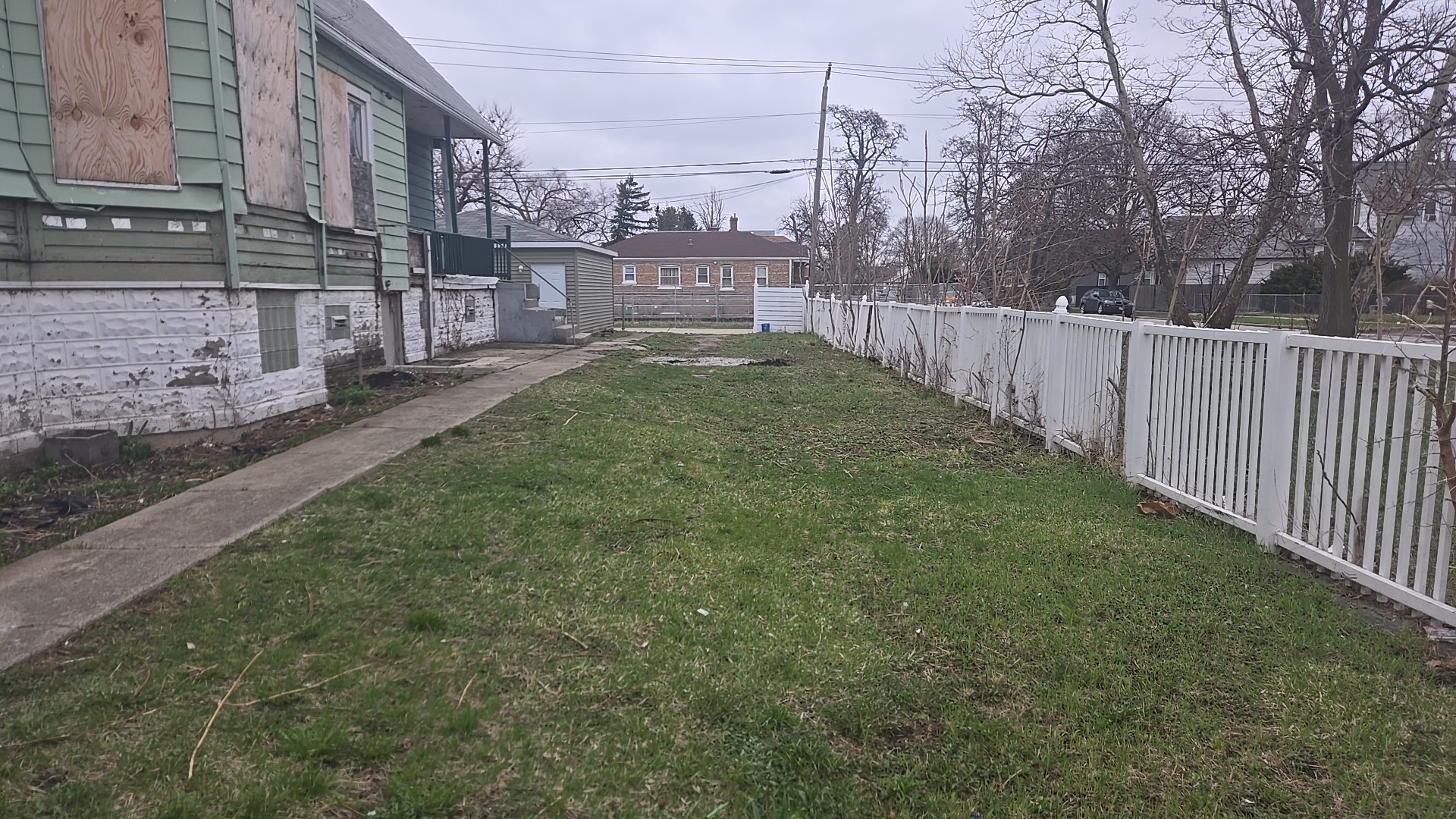 738 W 103rd Street Property Photo 20