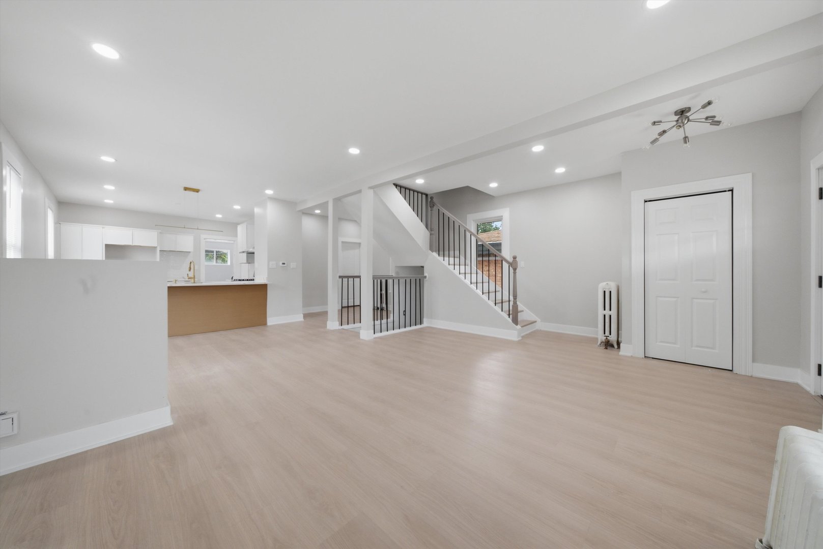 10116 S Malta Street Property Photo 6