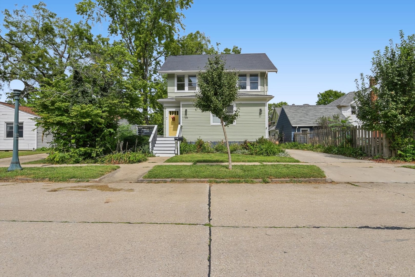 1104 W Washington Street Property Photo 10