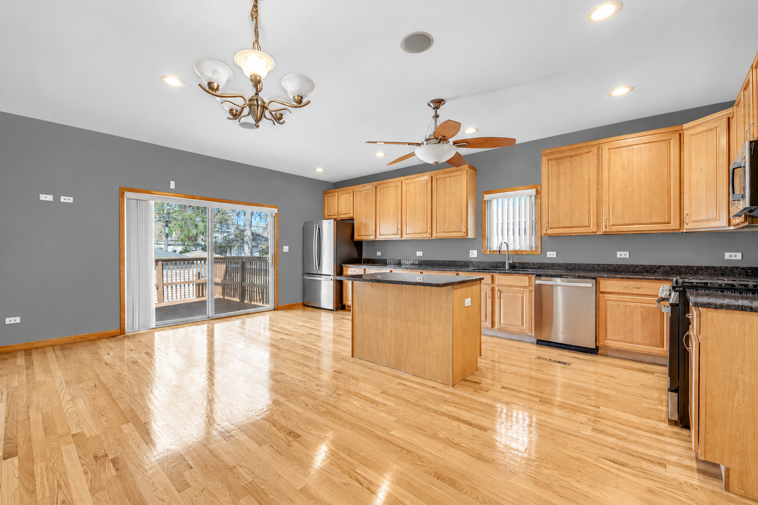 12758635 Property Photo 6