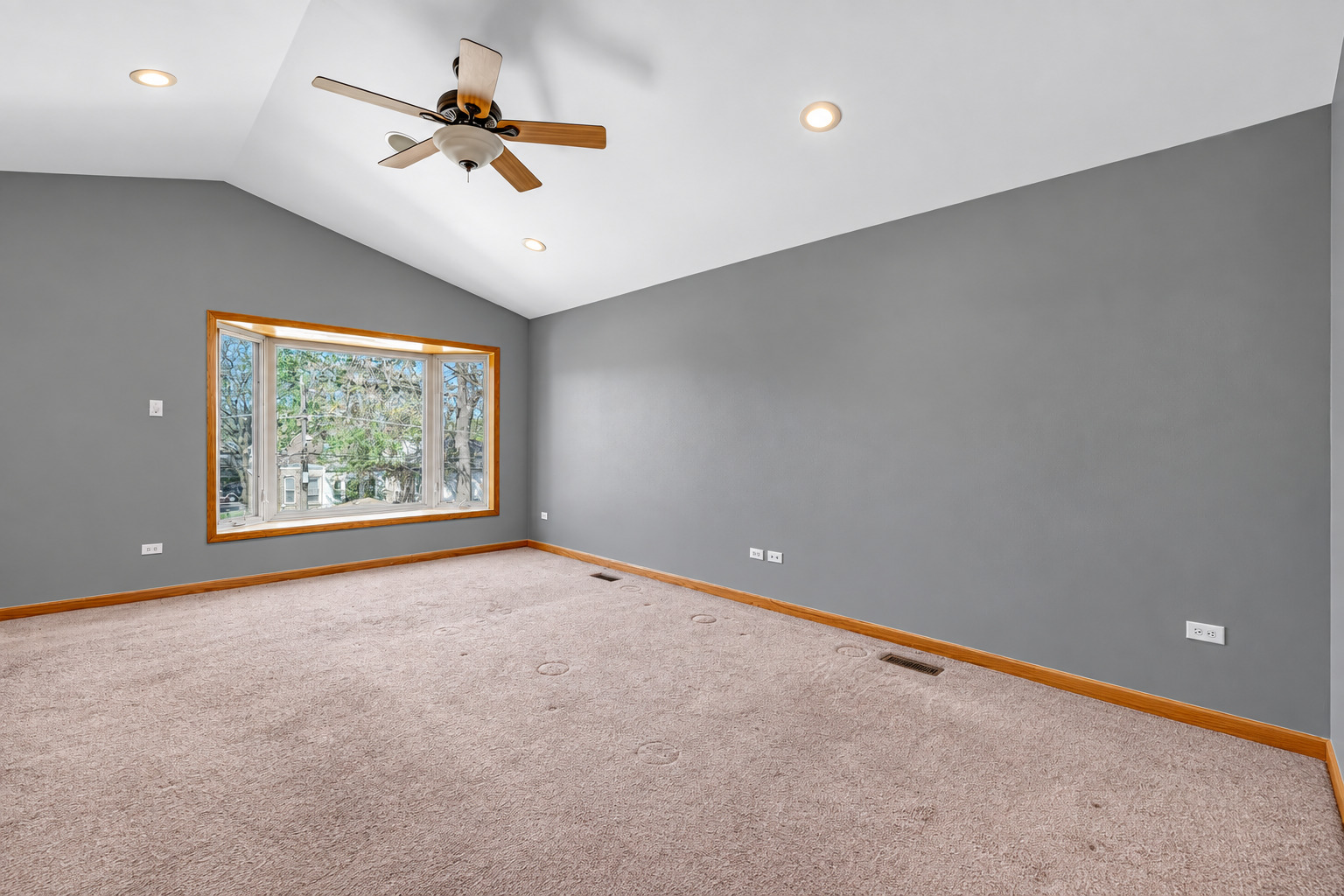 12758635 Property Photo 12