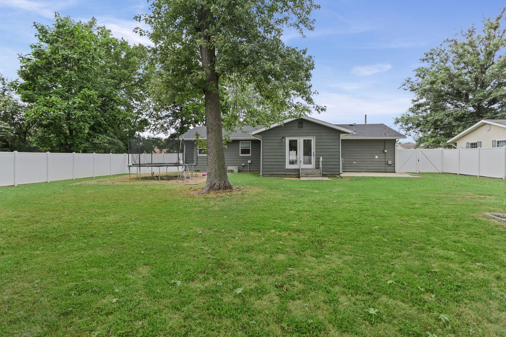 742 N Reel Avenue Property Photo 7
