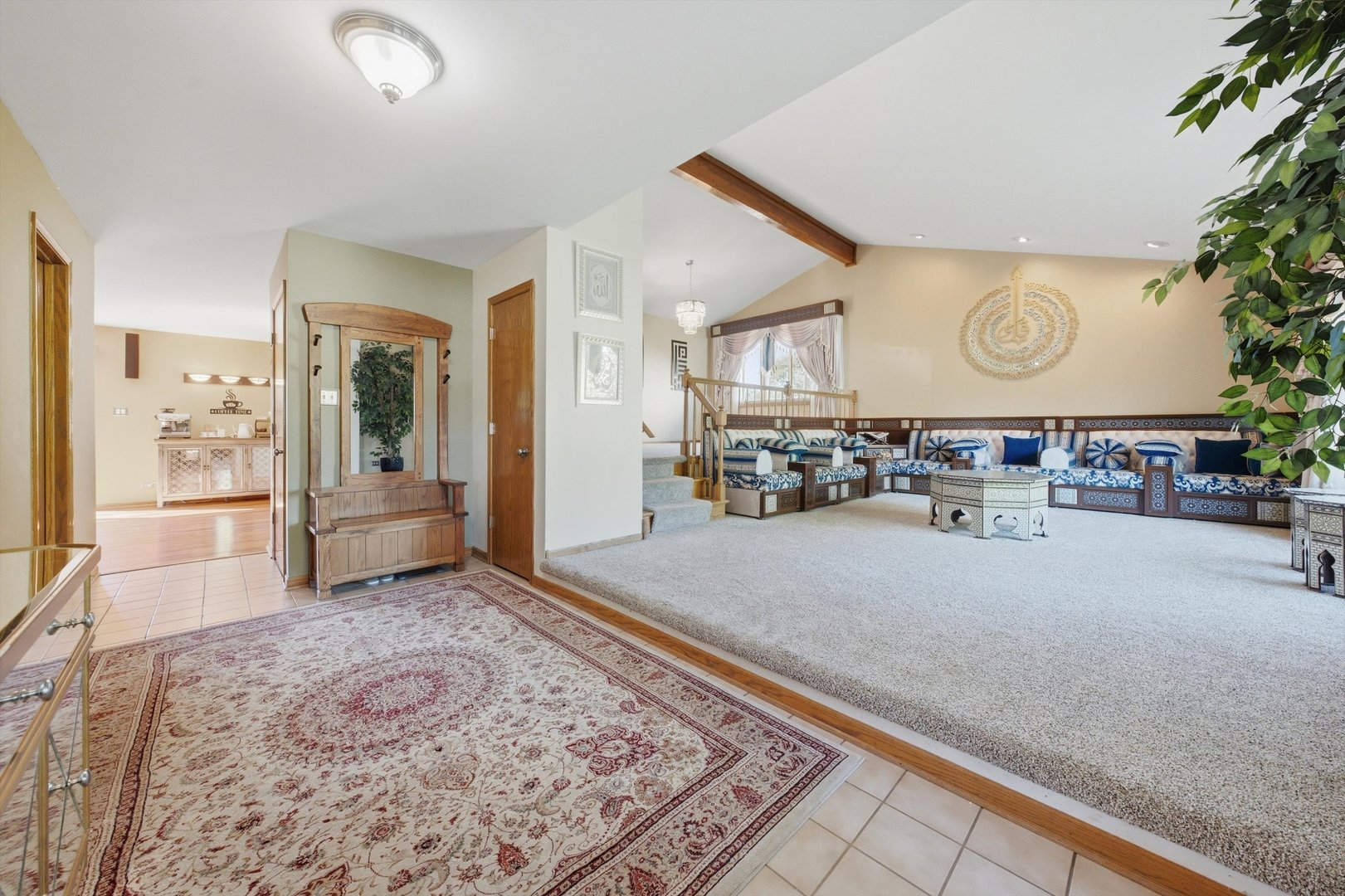 8524 Golfview Drive Property Photo 3