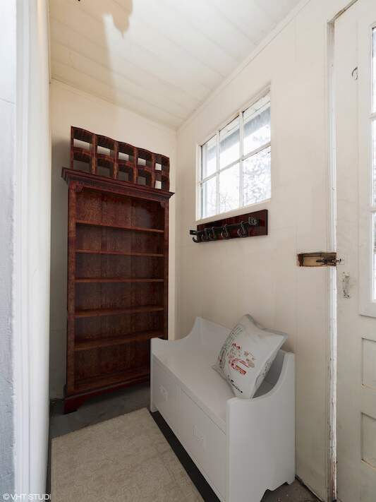 209 W Main Street Property Photo 15