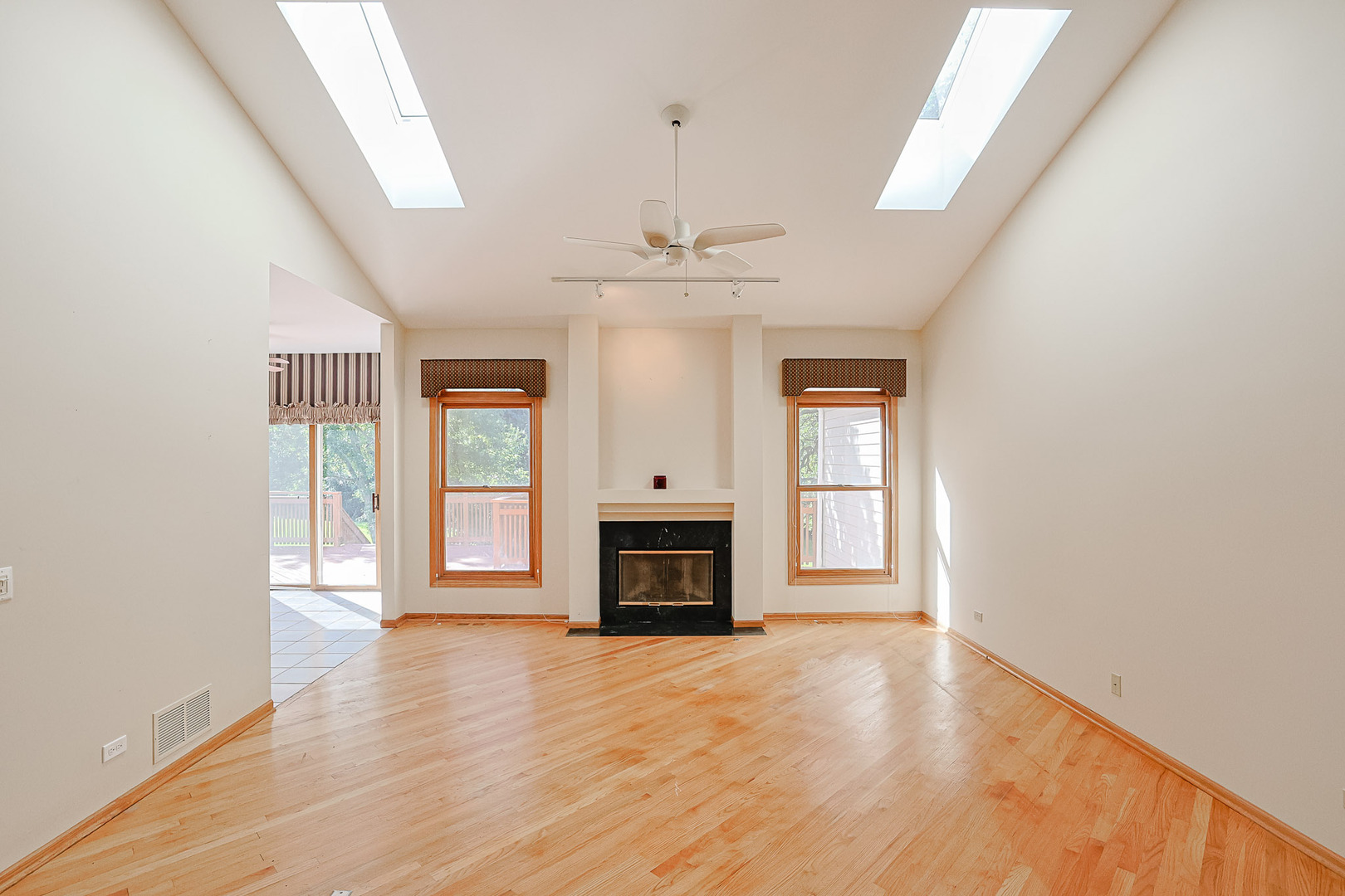 10802 Michigan Drive Property Photo 4