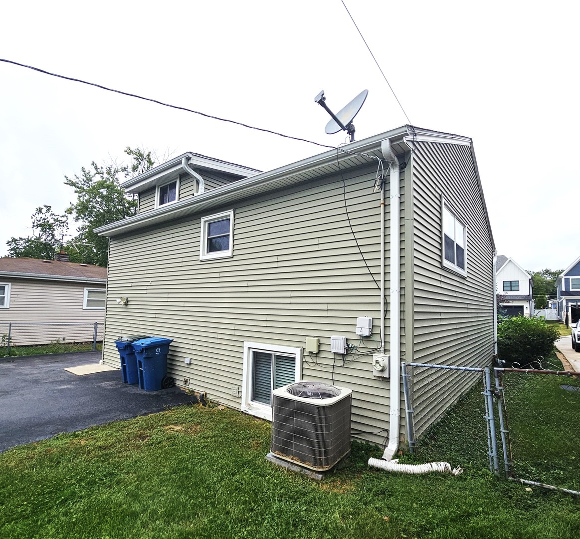 618 W Comstock Avenue Property Photo 4