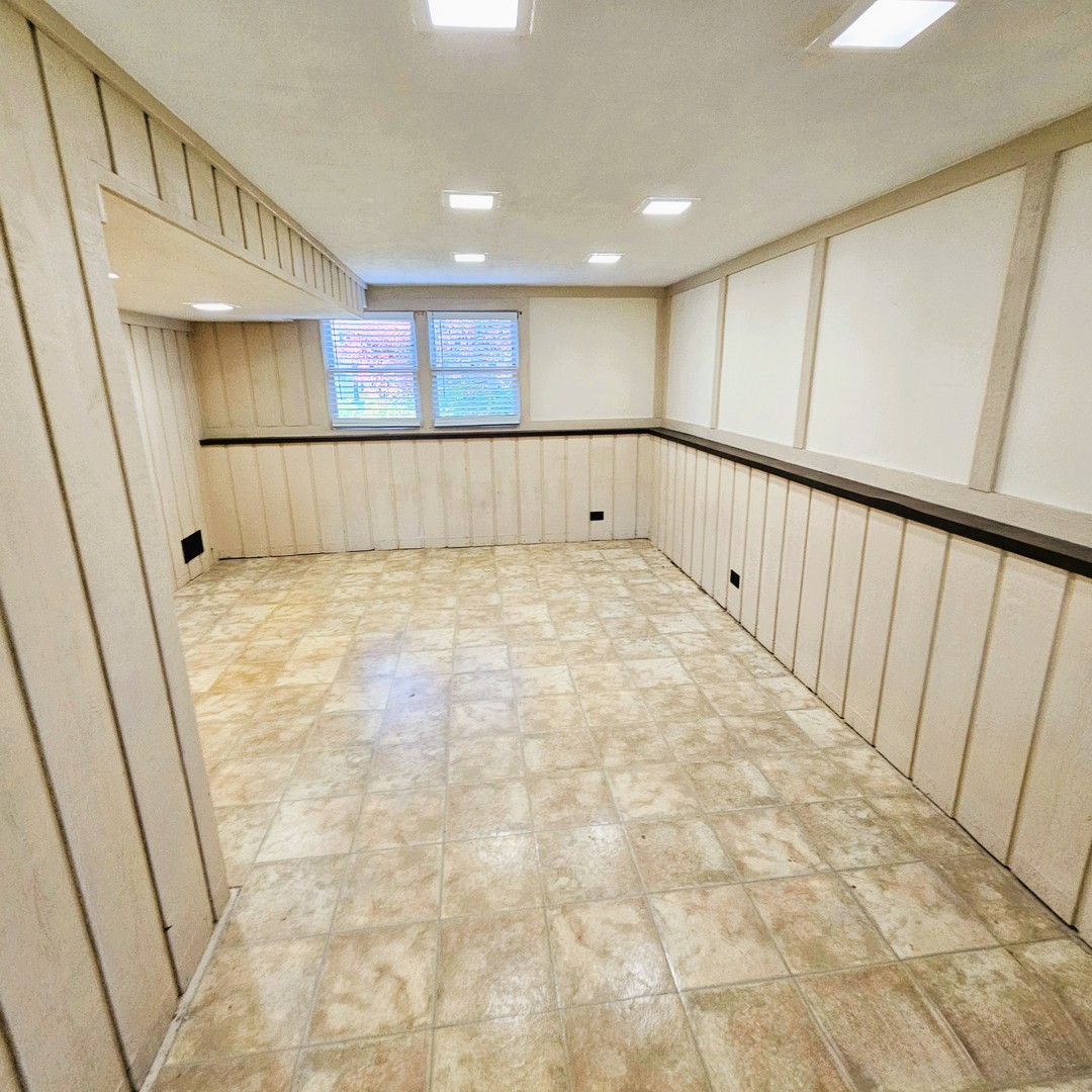 618 W Comstock Avenue Property Photo 27