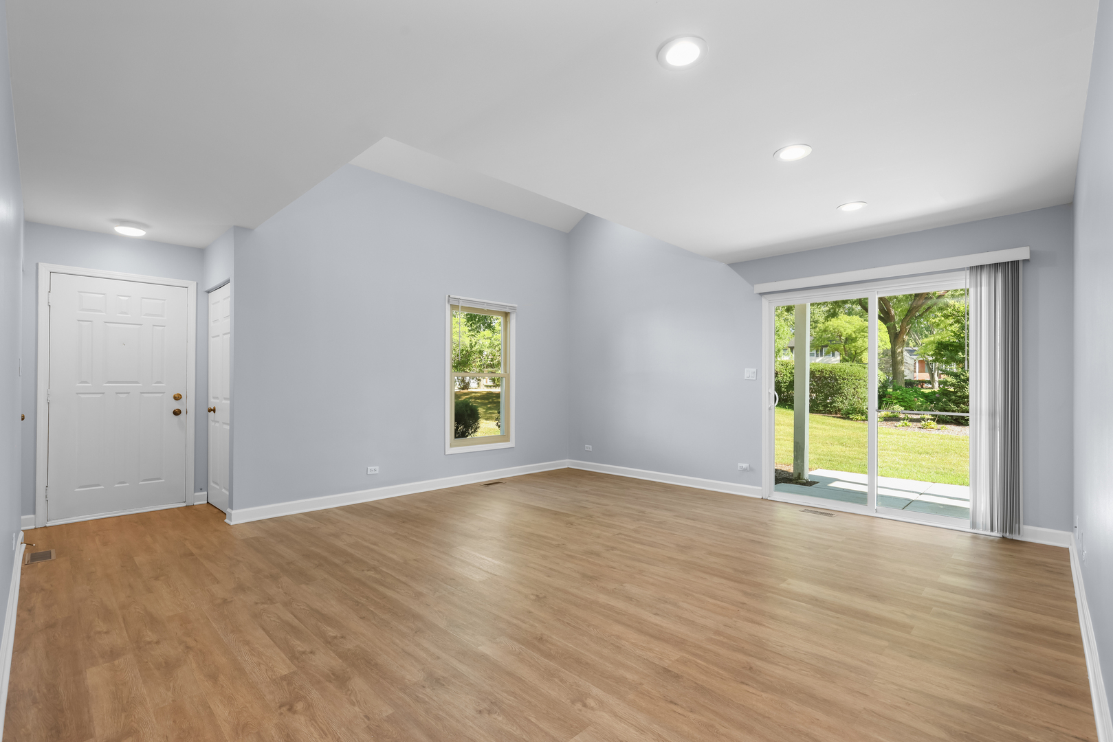 4 S Stonington Drive Property Photo 5