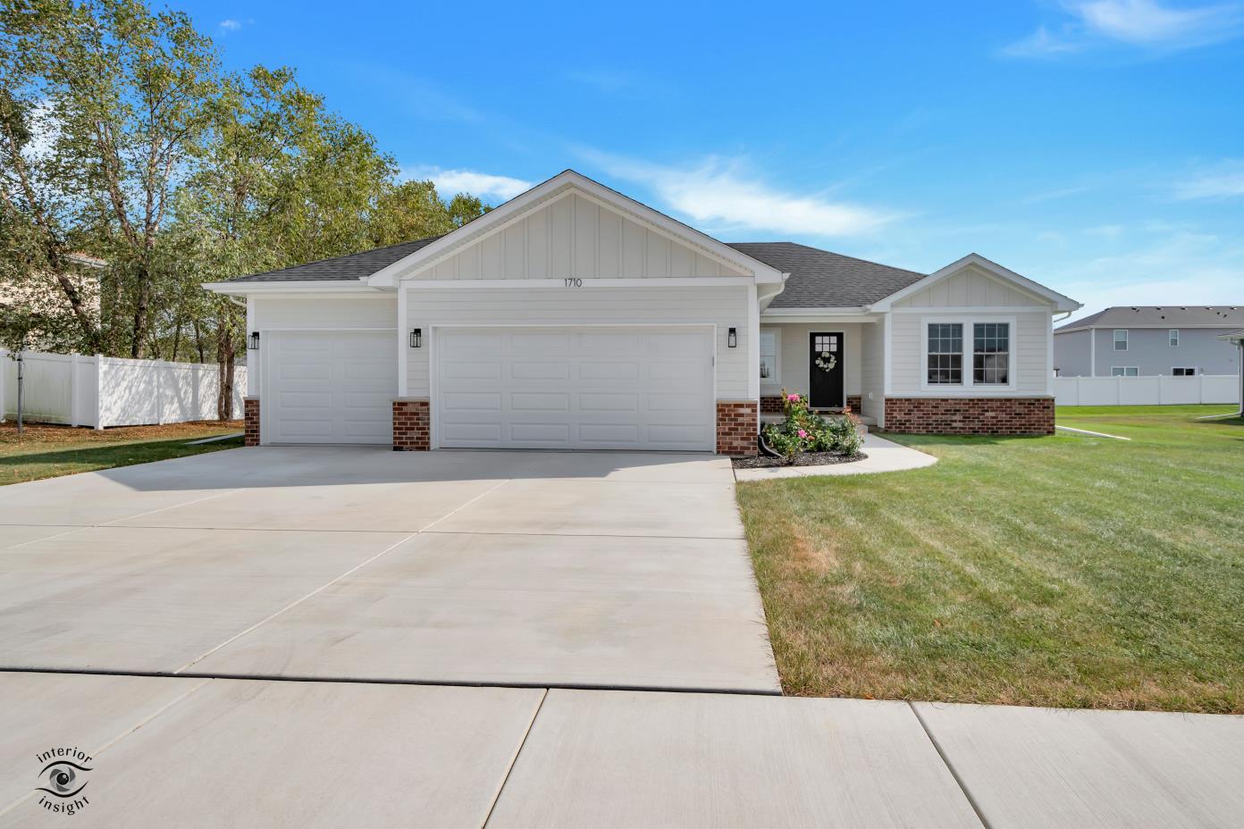 1710 Yorktown Drive Property Photo 1