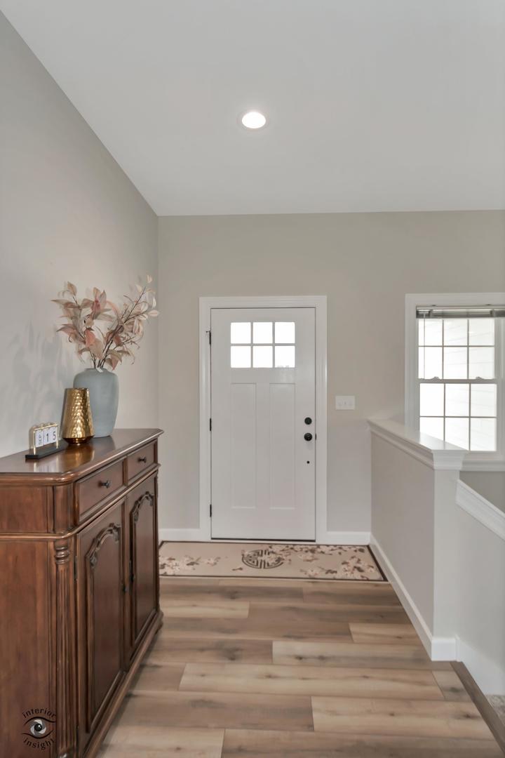 1710 Yorktown Drive Property Photo 2