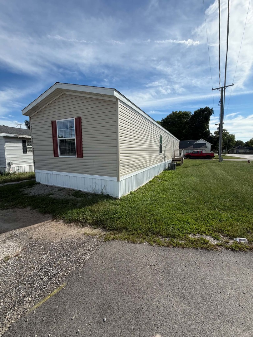 1018 13 Street Property Photo 1