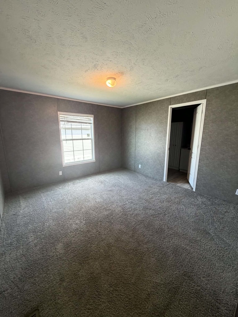 1018 13 Street Property Photo 6