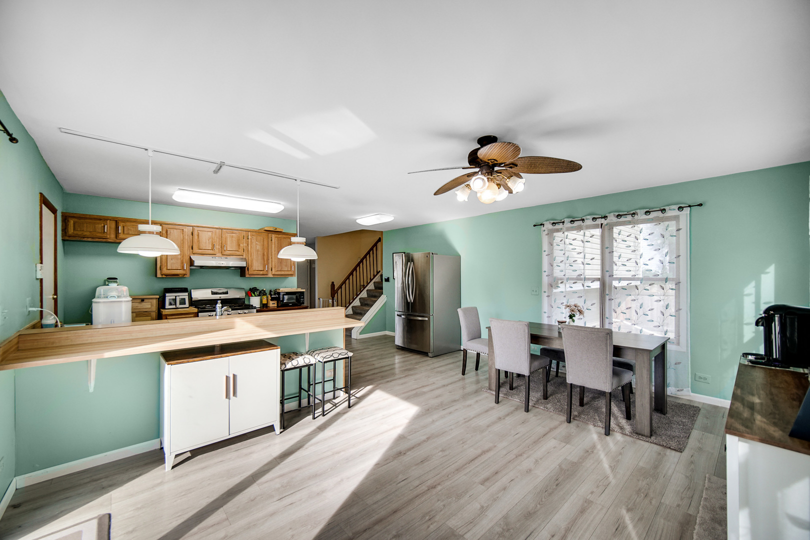 951 Surf Court Property Photo 10