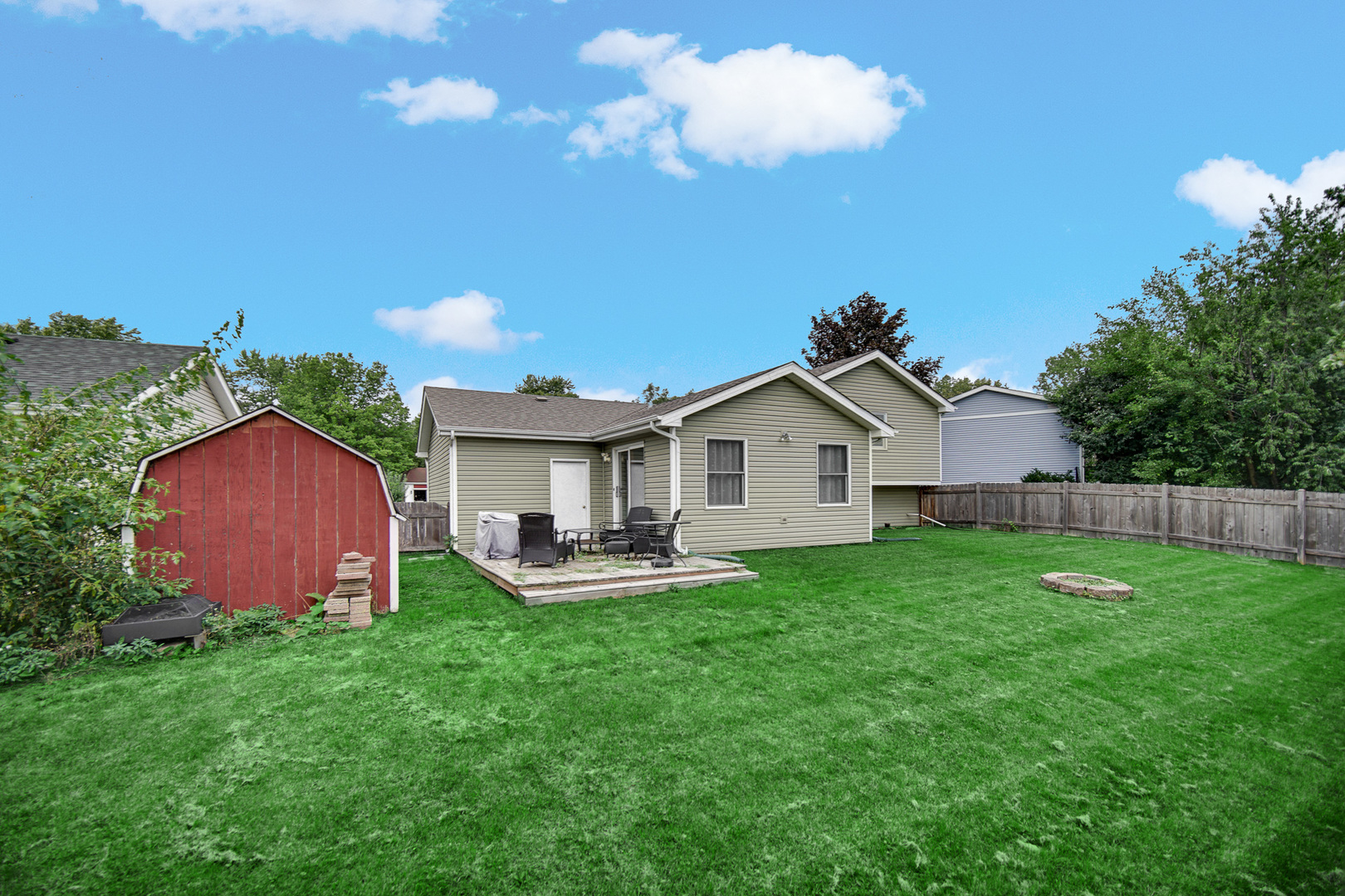 951 Surf Court Property Photo 21