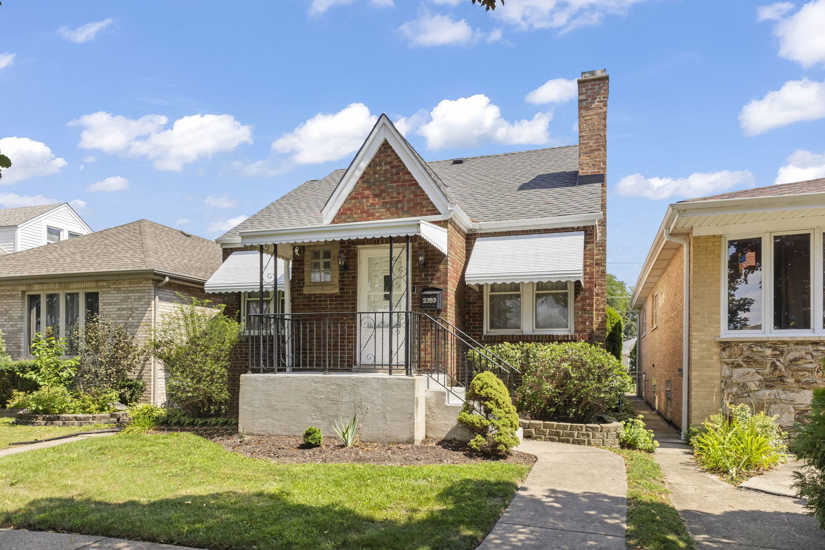2353 Hainsworth Avenue Property Photo 1