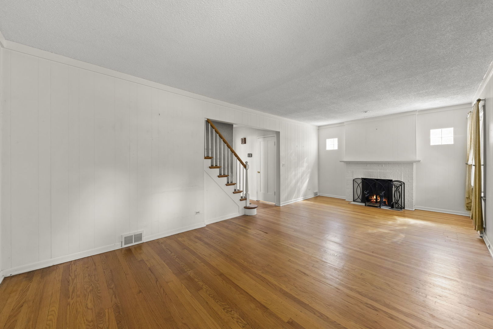 2353 Hainsworth Avenue Property Photo 4