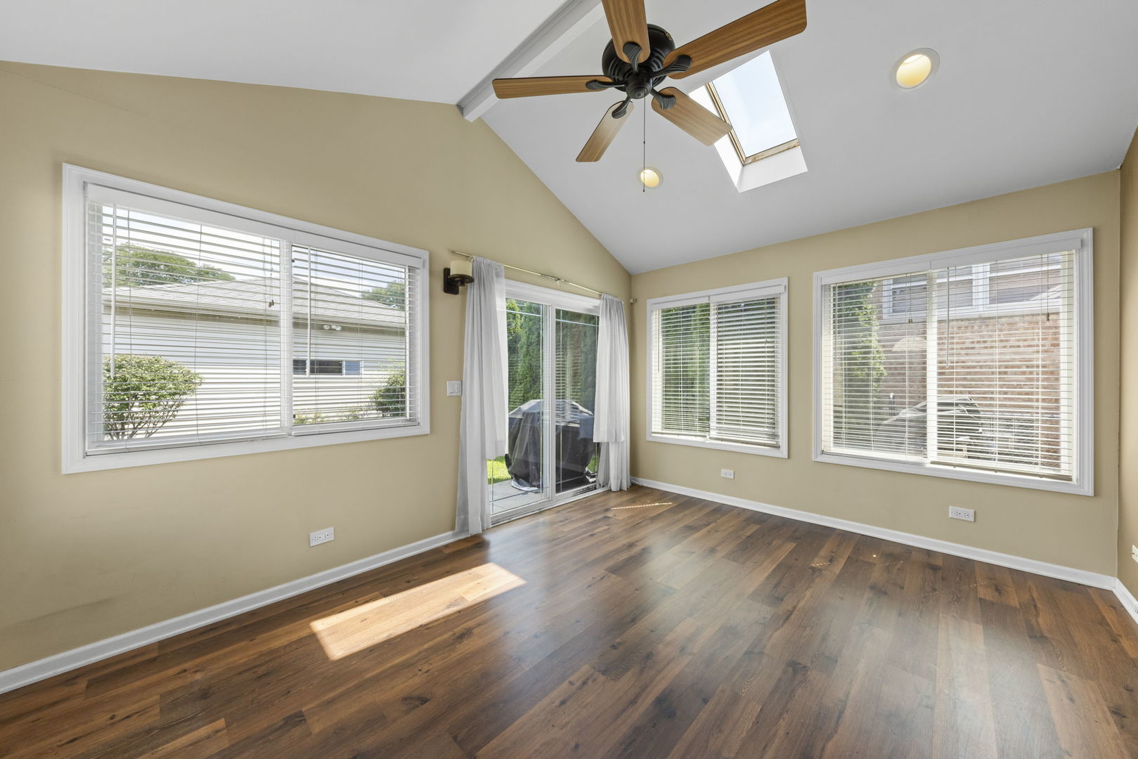 2353 Hainsworth Avenue Property Photo 11