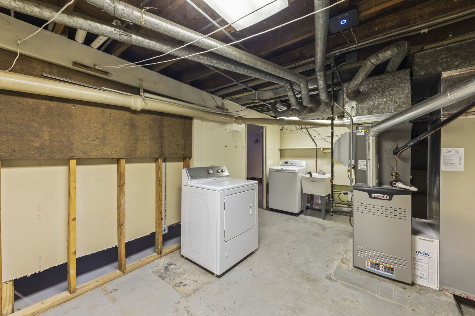 2353 Hainsworth Avenue Property Photo 17