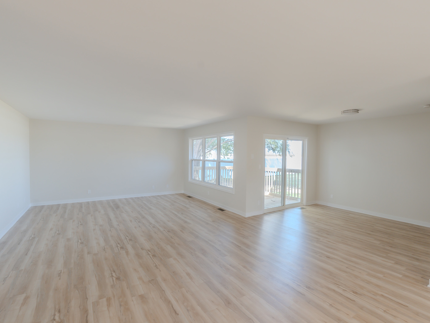 411 Shamrock Lane Property Photo 8