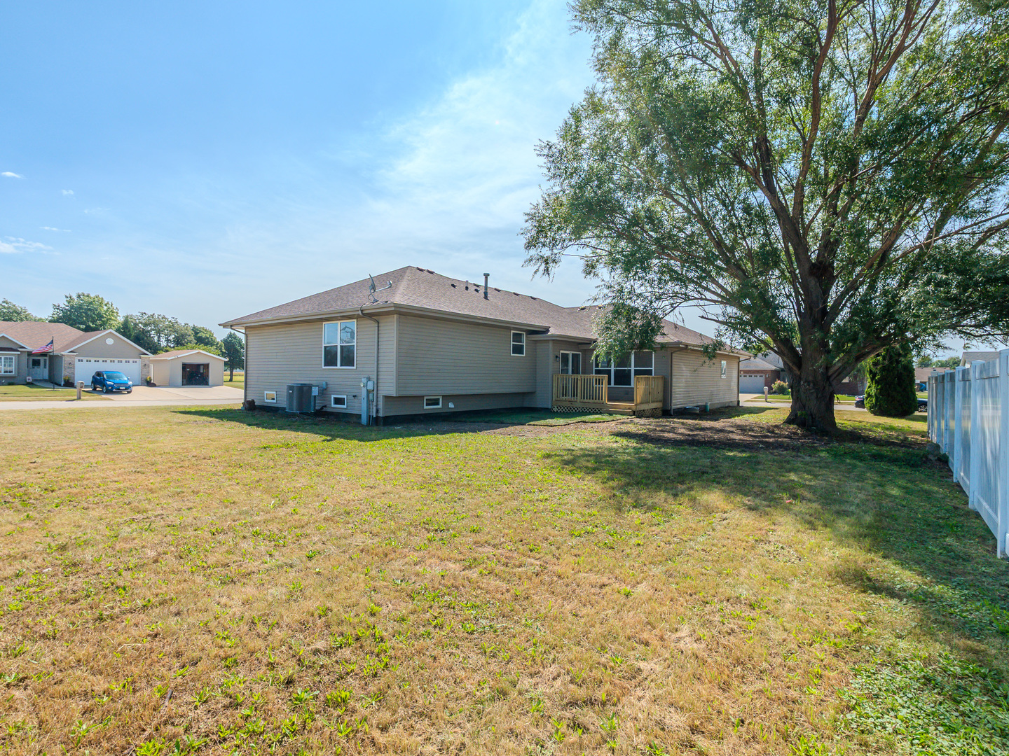 411 Shamrock Lane Property Photo 34