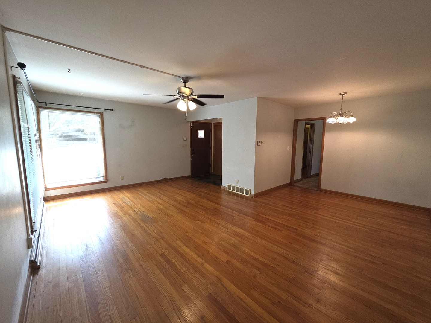 3415 Corbridge Lane Property Photo 7