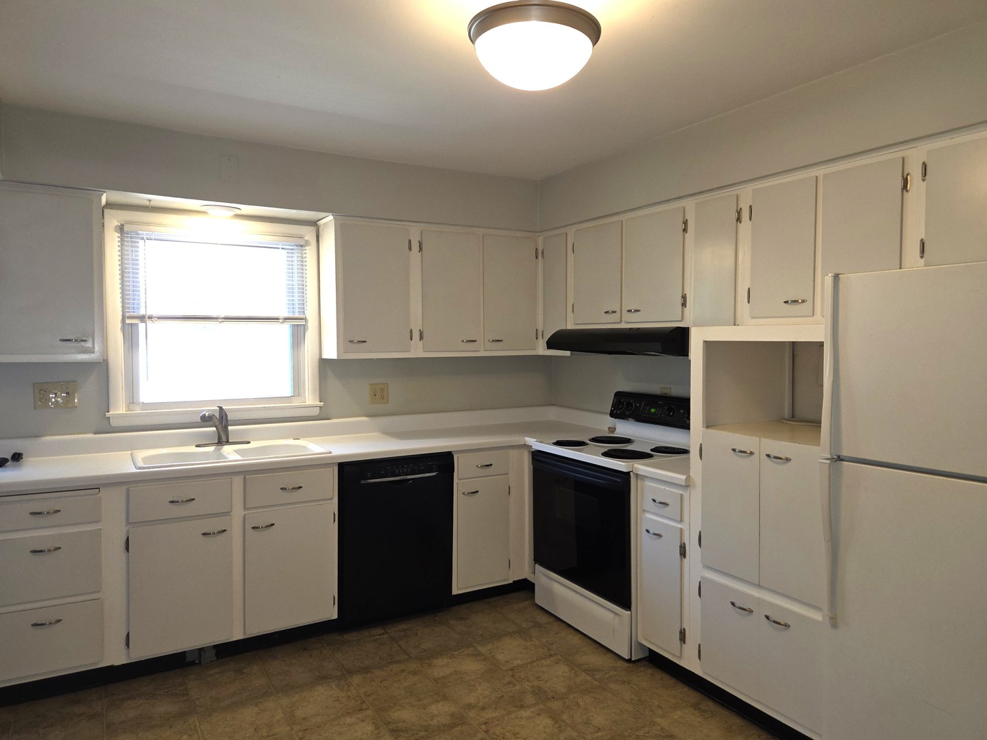 3415 Corbridge Lane Property Photo 10