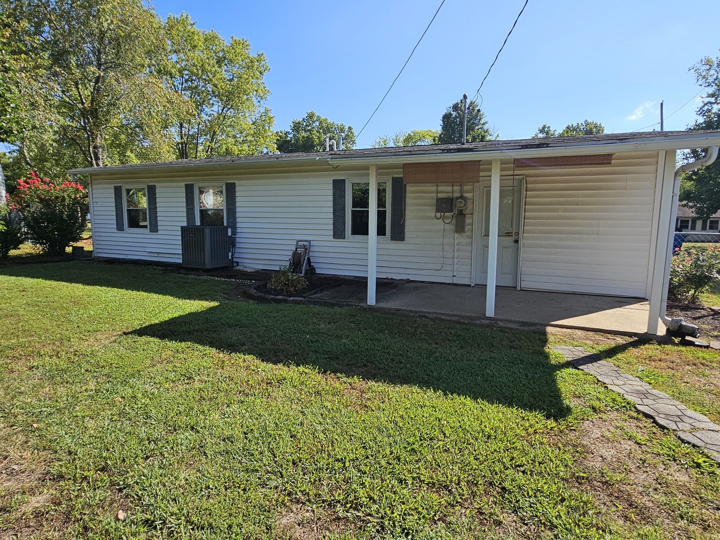 18 Se Crescent Drive Property Photo 4