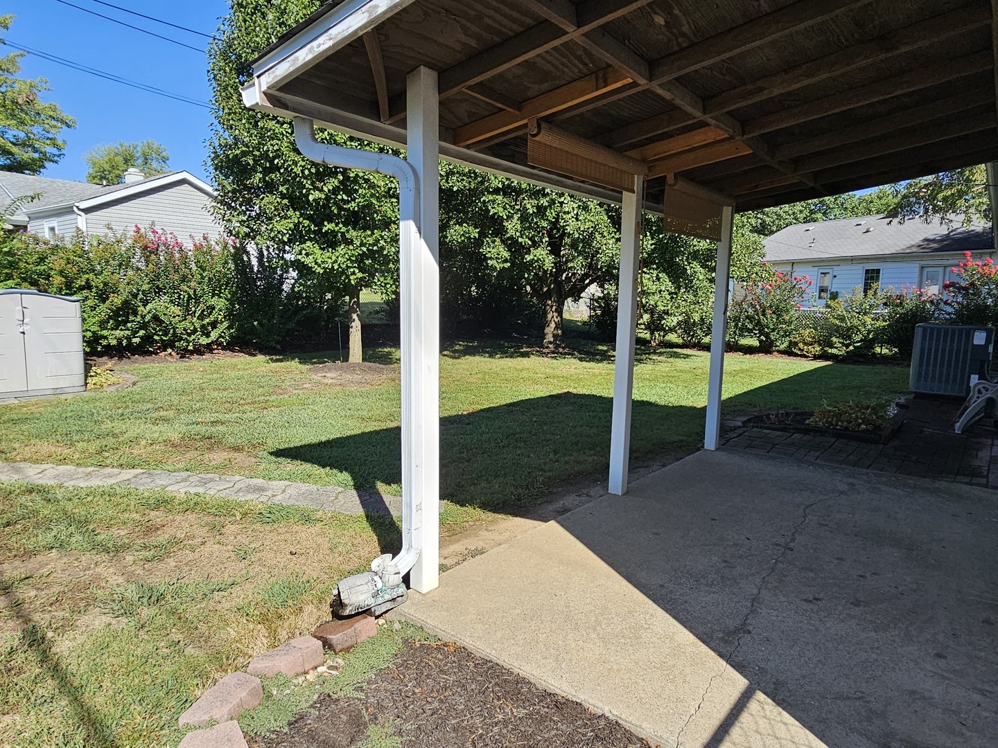 18 Se Crescent Drive Property Photo 9