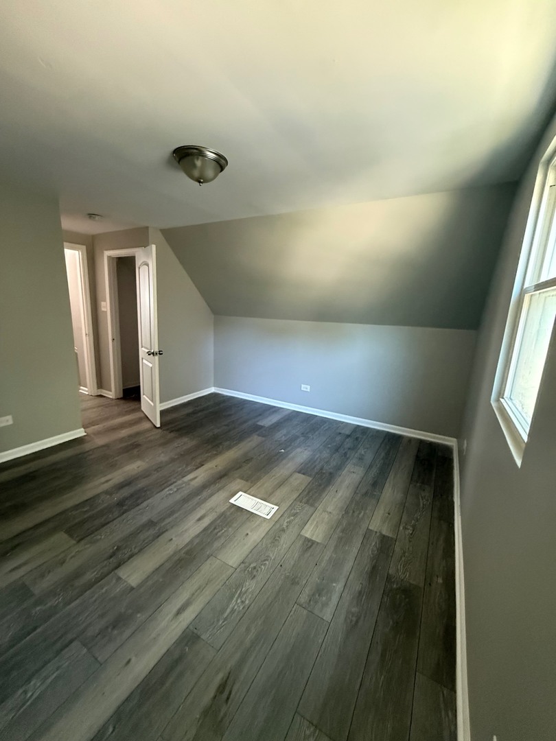 16963 Shea Avenue Property Photo 6