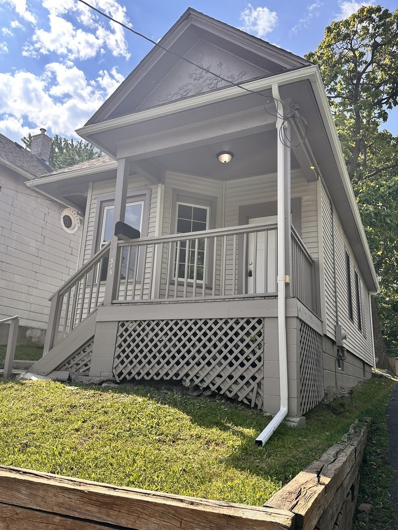 315 Flagg Street Property Photo 2