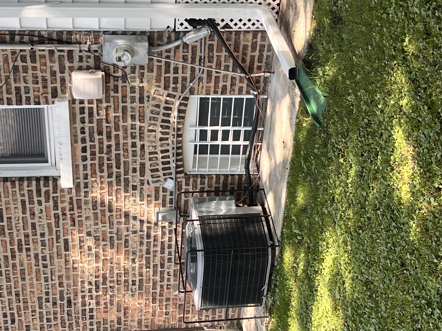 8340 S Paxton Avenue Property Photo 21