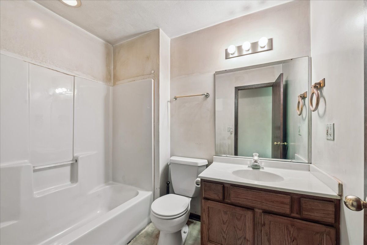 319 1st Light Drive Property Photo 8