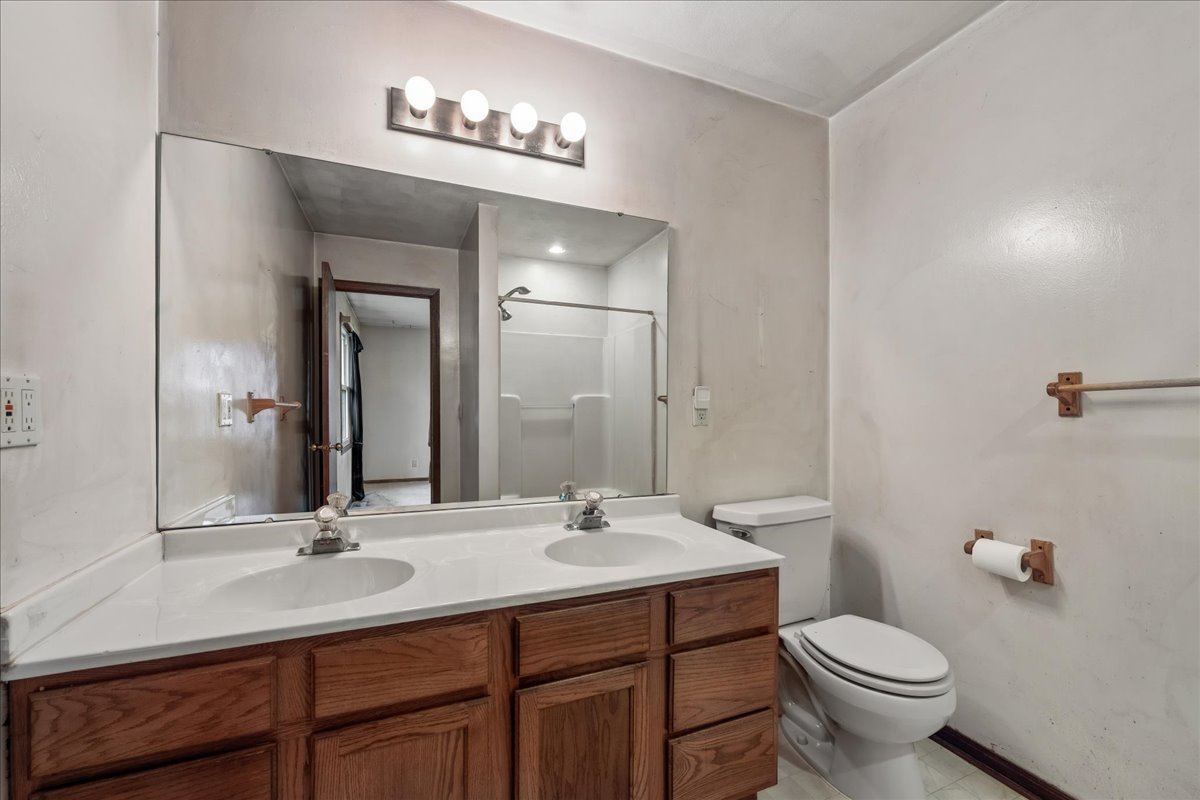 319 1st Light Drive Property Photo 11