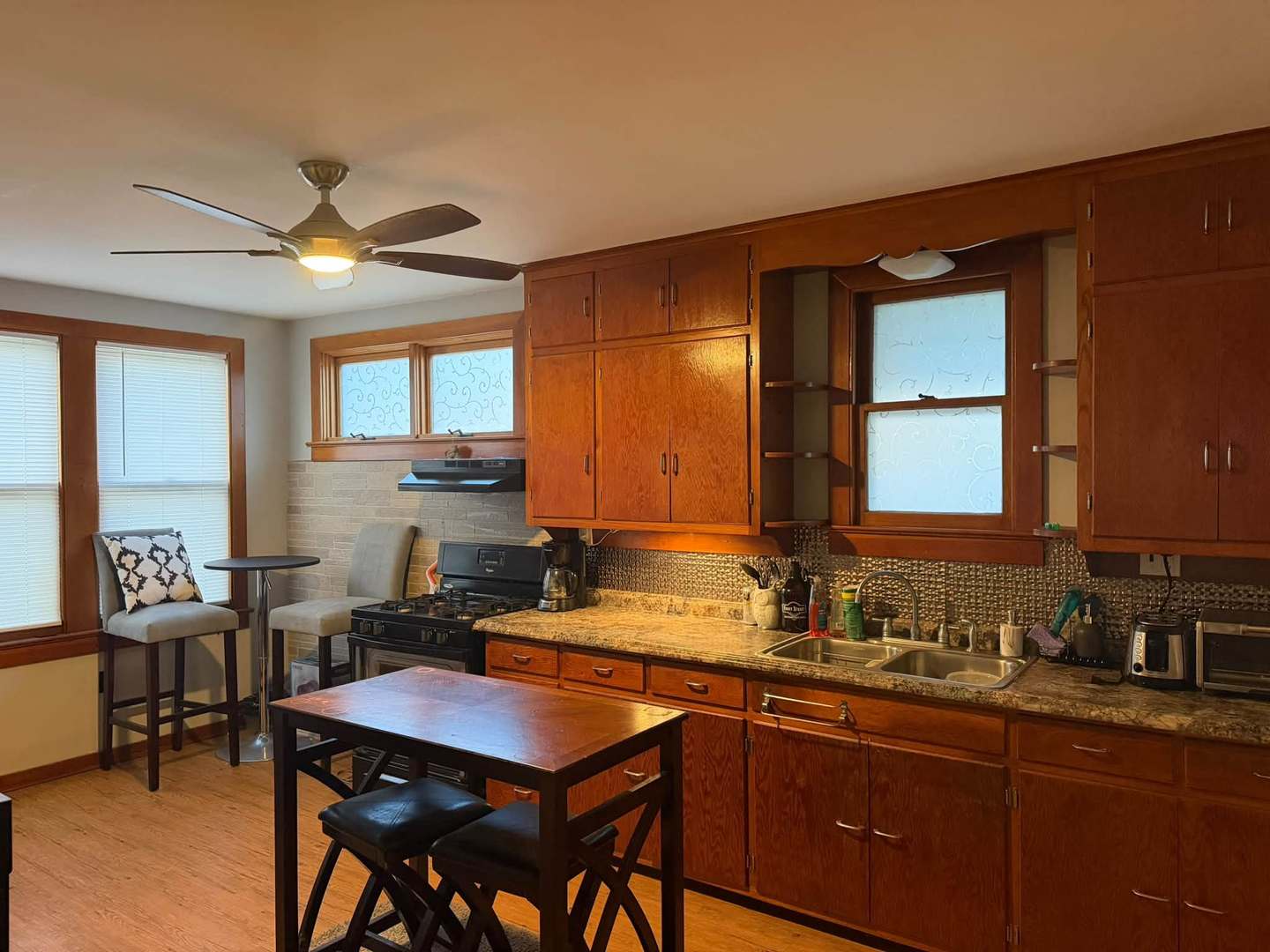 1109 Monroe Street Property Photo 4