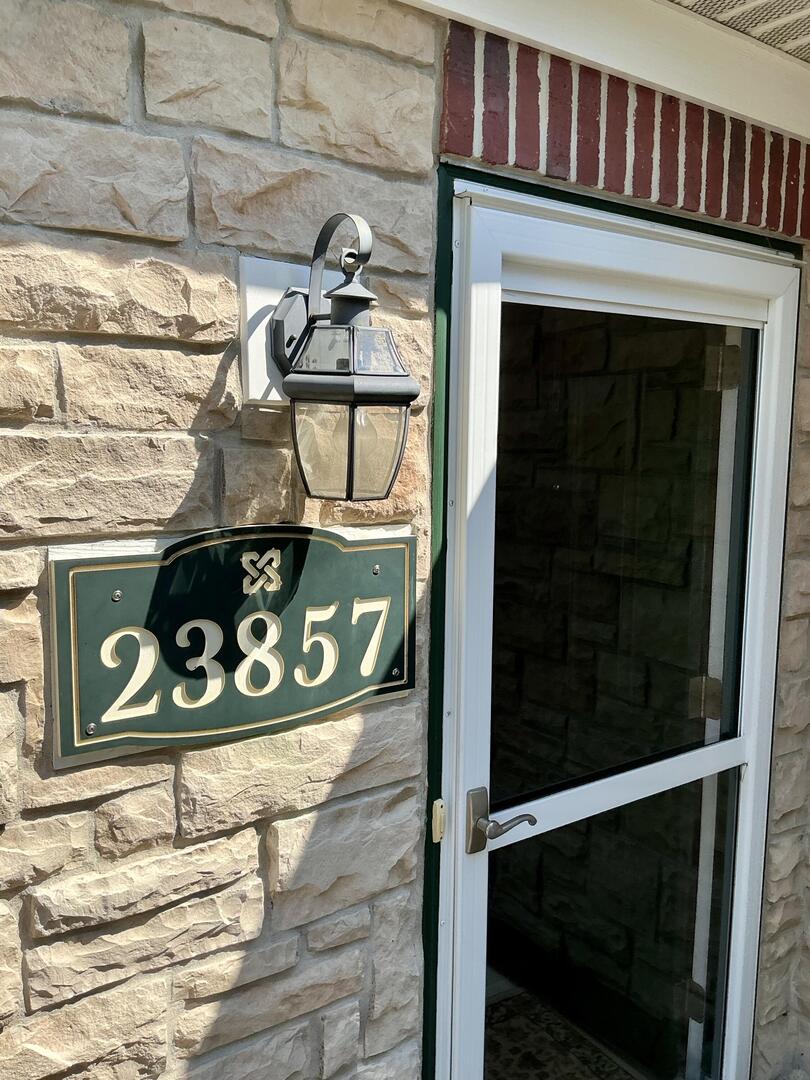 23857 N Dayfield Drive Property Photo 4