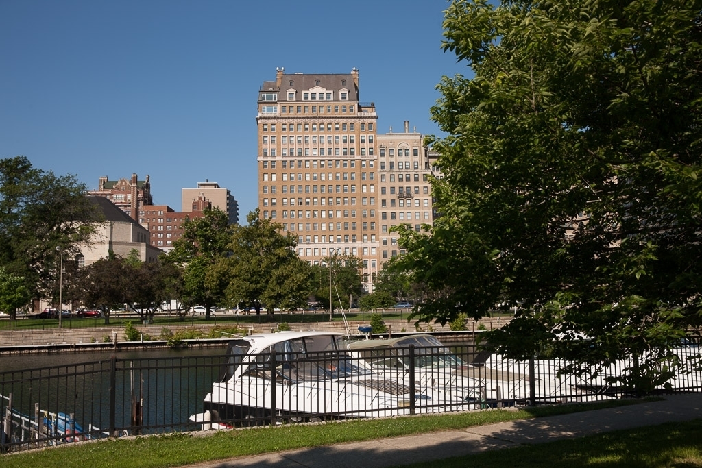 3500 N Lake Shore Drive 11c Property Photo 1